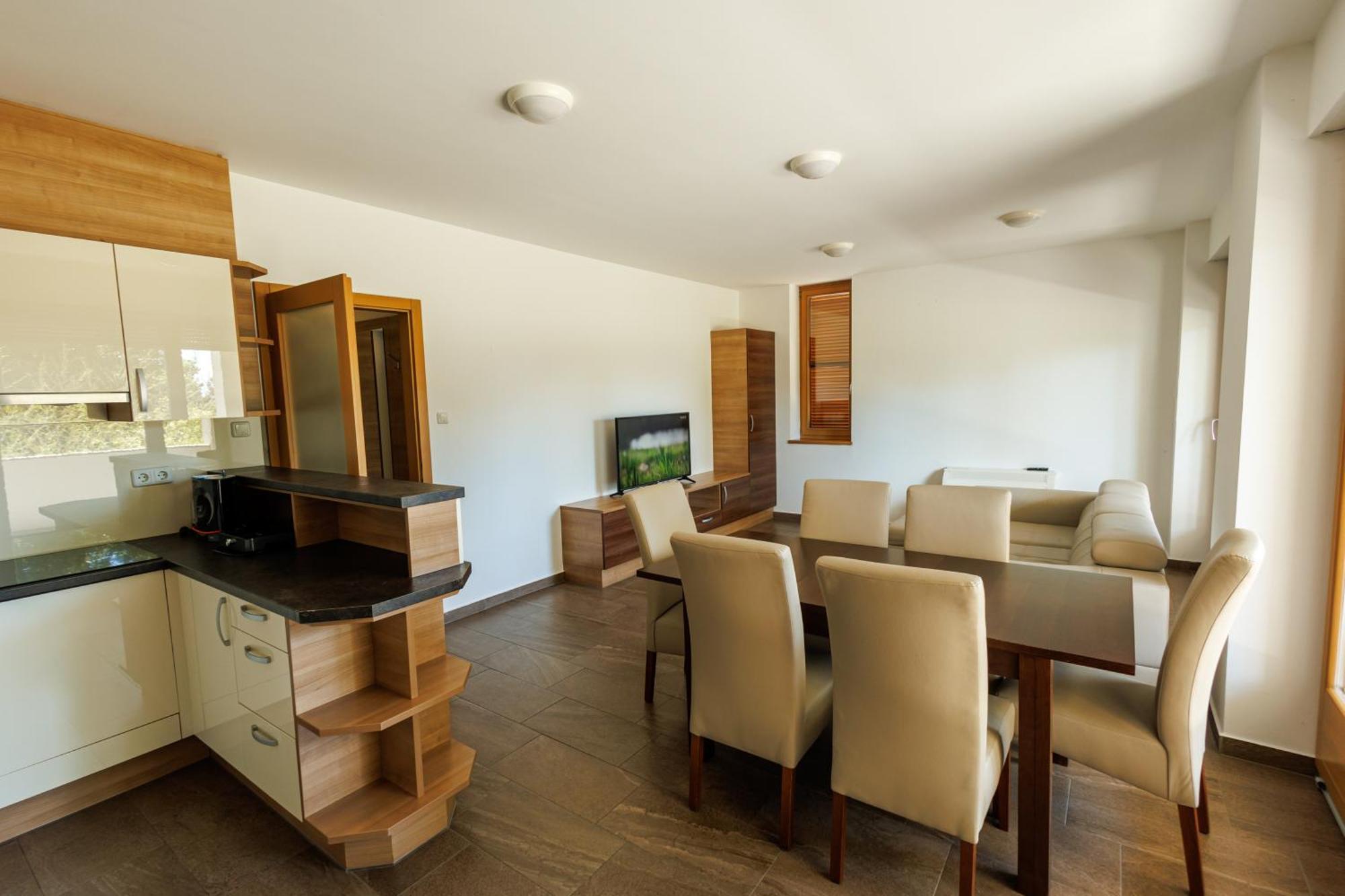 Jacht Apartmanok Balatonfured Exterior photo