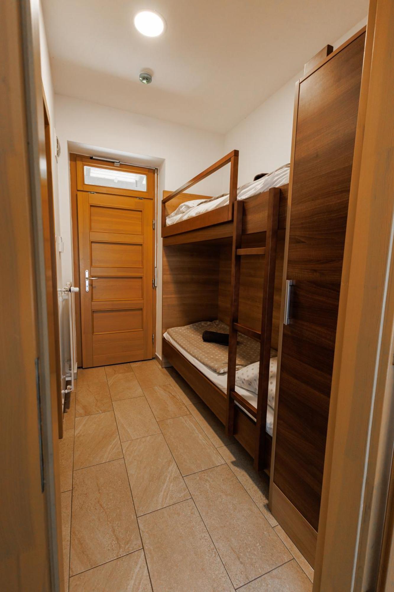 Jacht Apartmanok Balatonfured Exterior photo